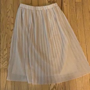 Zara pleated blush skirt - size small